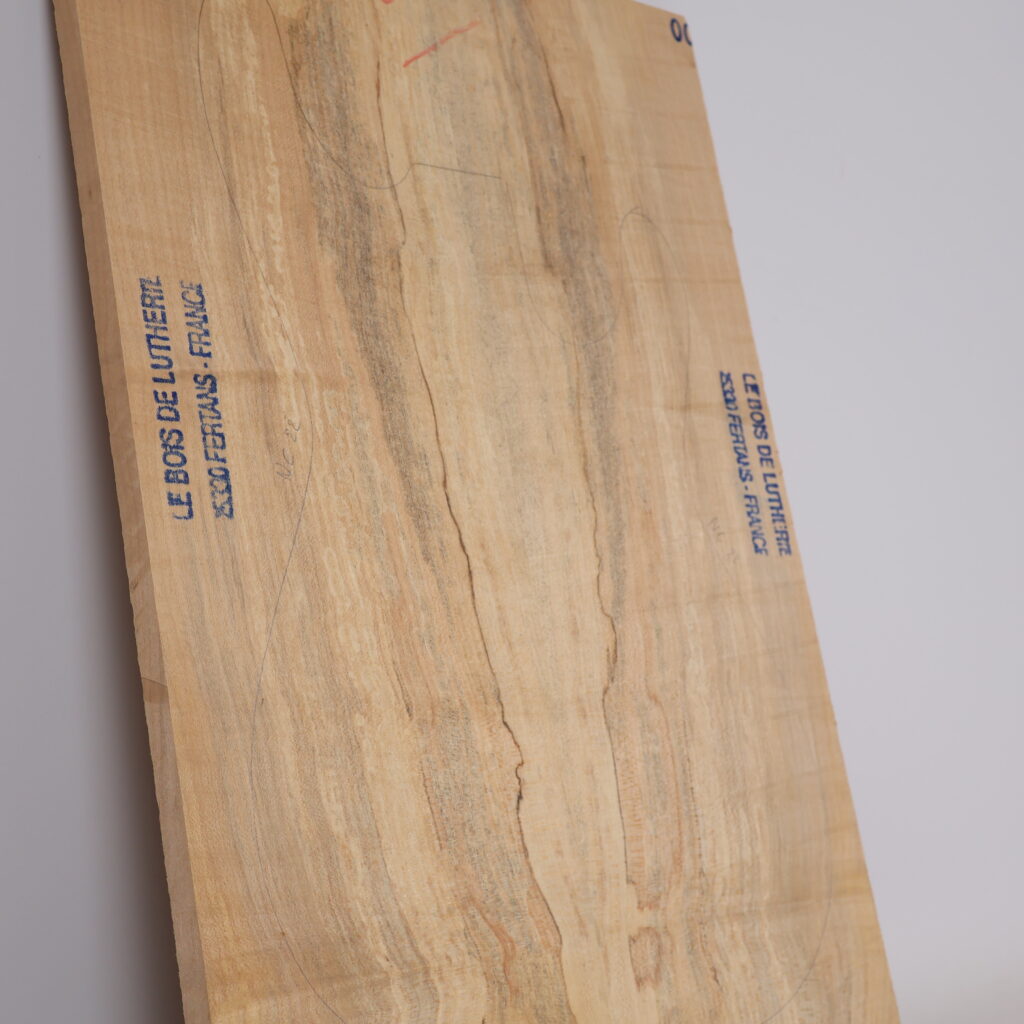 Table guitare électrique érable échauffé 1A – NC22