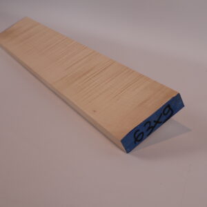 Photo produit Manche guitare érable ondé 1A 63x9x2.5cm sur quartier -G18