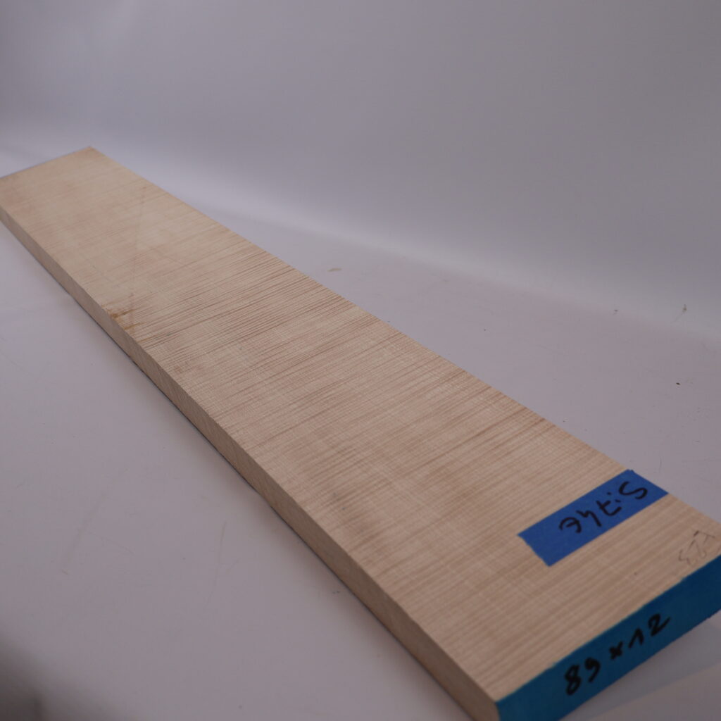 Manche guitare érable ondé 1S 89x12x2.5cm sur quartier