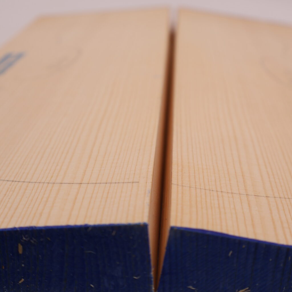 Table violon épicéa 1B M23-8