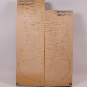 Photo produit Table guitare électrique érable ondé 1A – 20 mm K12-2