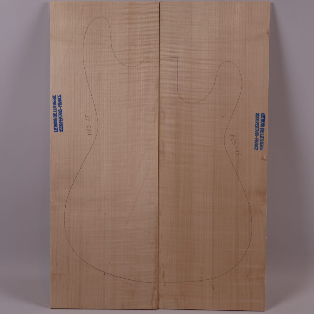 Table guitare électrique érable ondé 1B – 4 mm H23-15