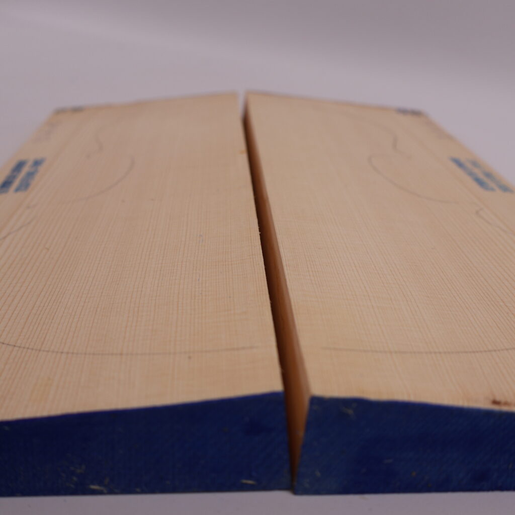 Table violon épicéa 1A 22A11