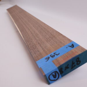 Photo produit Manche guitare noyer US 1A 87x8x2.5cm sur quartier