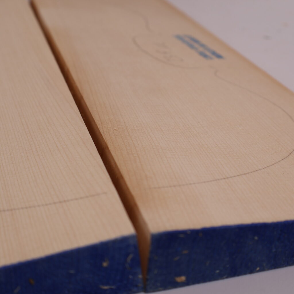 Table violon épicéa 1B 23F11