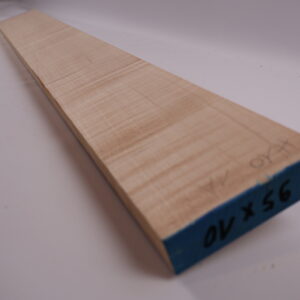 Photo produit Manche guitare érable ondé 1A 95x10x2.5cm sur quartier – H10