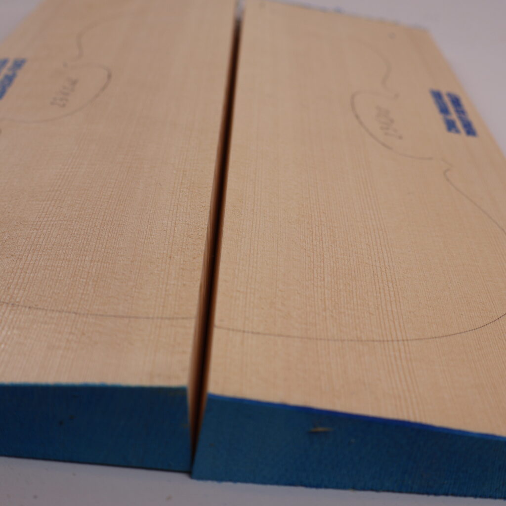 Table violon épicéa 1B 23K202