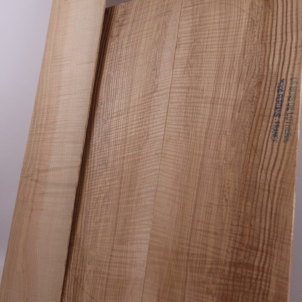 Set guitare classique frêne ondé 1S FRON-84