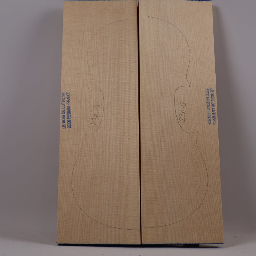 Table violon épicéa 1B 23A13