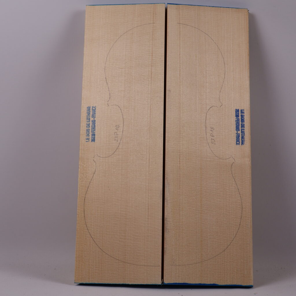 Table alto épicéa 1B 23P18