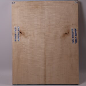 Photo produit Table guitare électrique érable ondé 1A – 20 mm E23-60