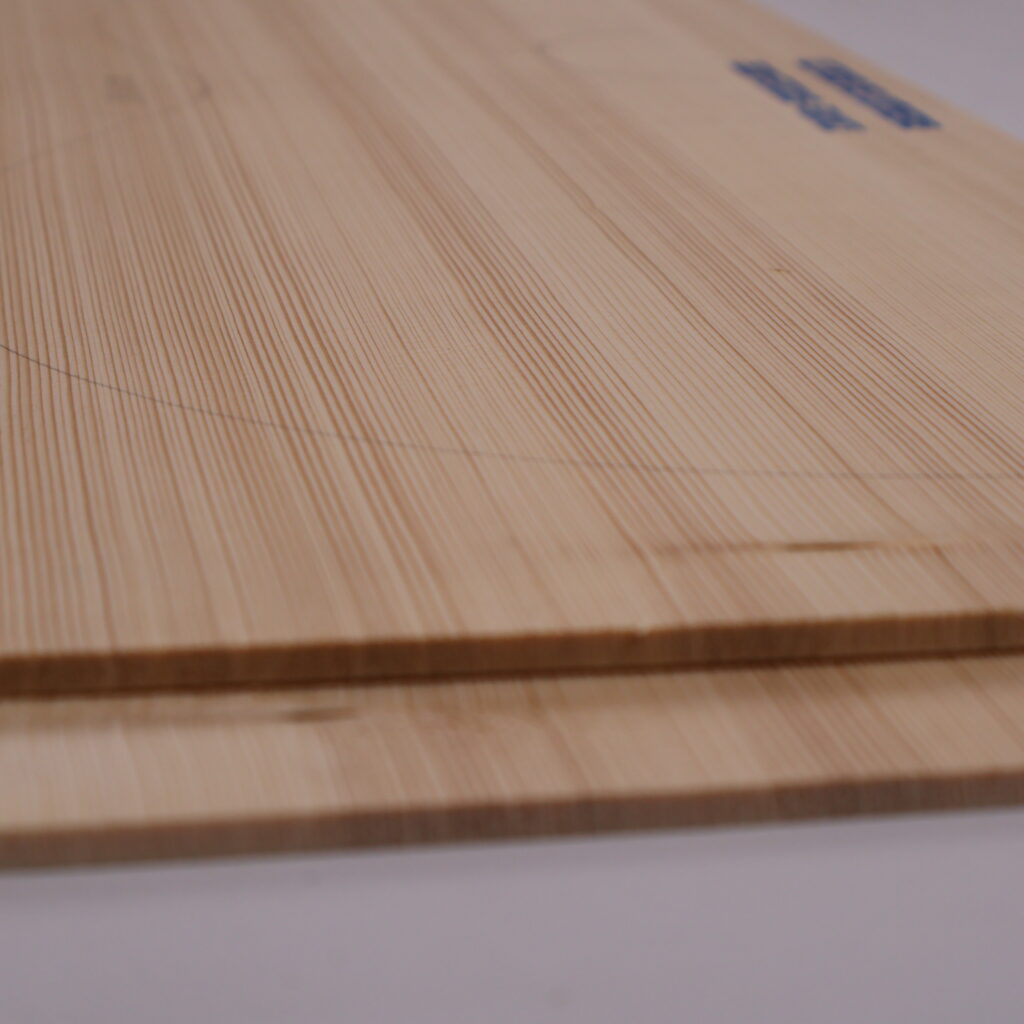 Table guitare jumbo épicéa 1B 24A39