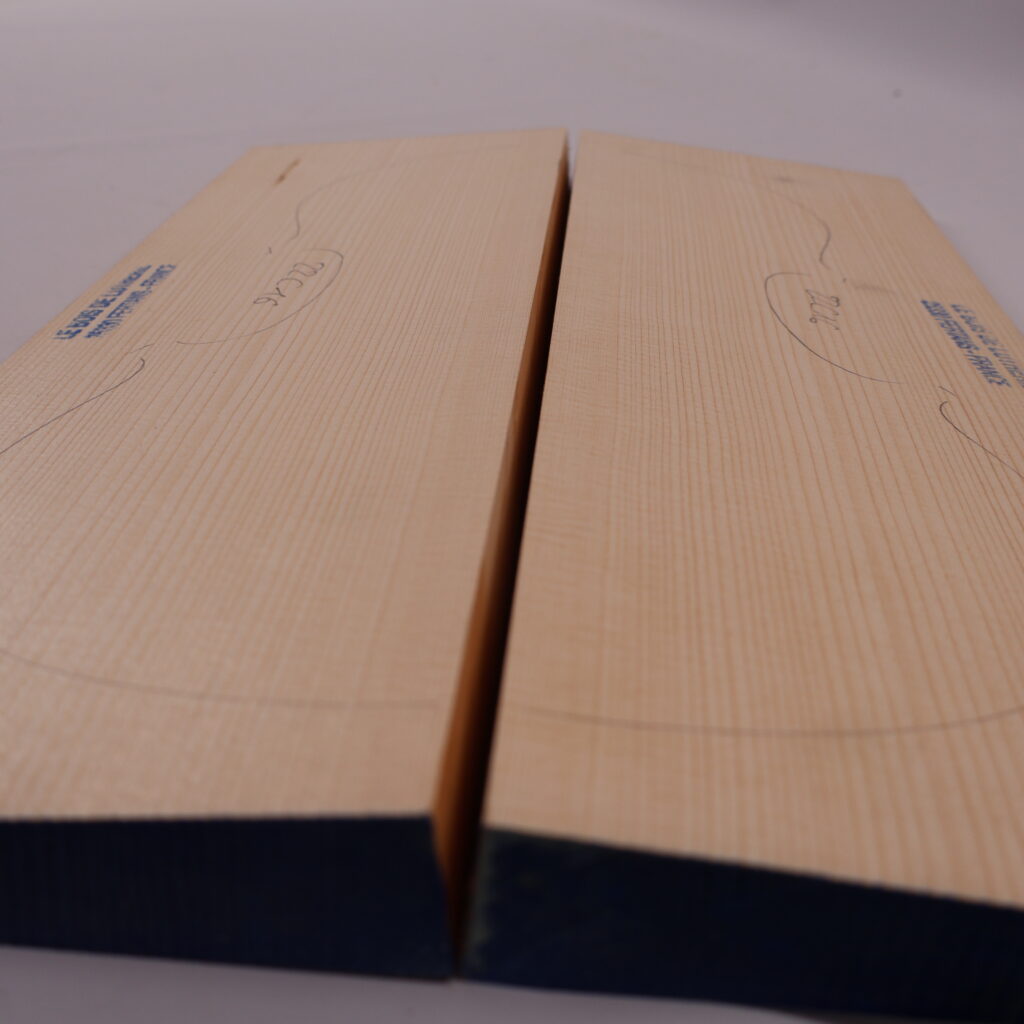 Table violon épicéa 1B 22C16