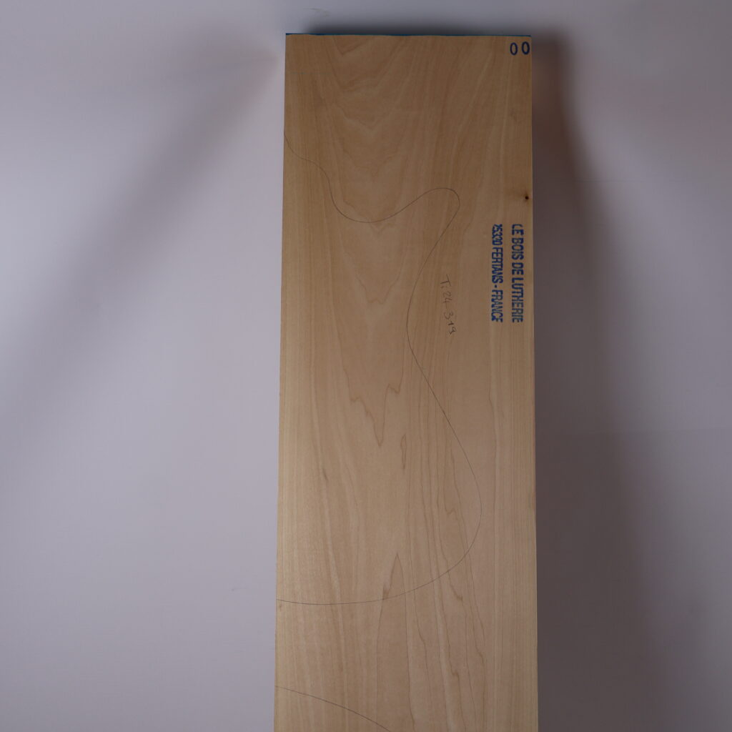 Corps guitare électrique tilleul 1A – TIL24-319