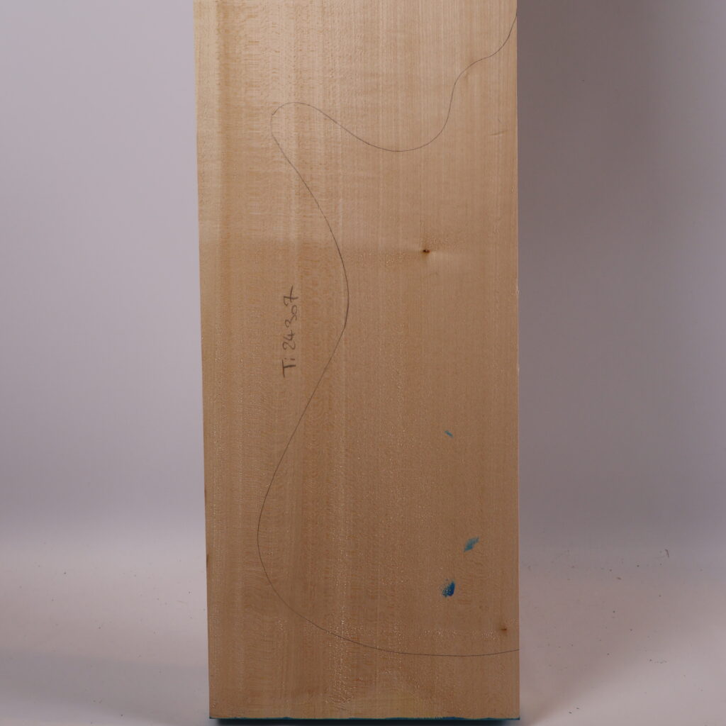 Corps guitare électrique tilleul 1B – TIL24-307