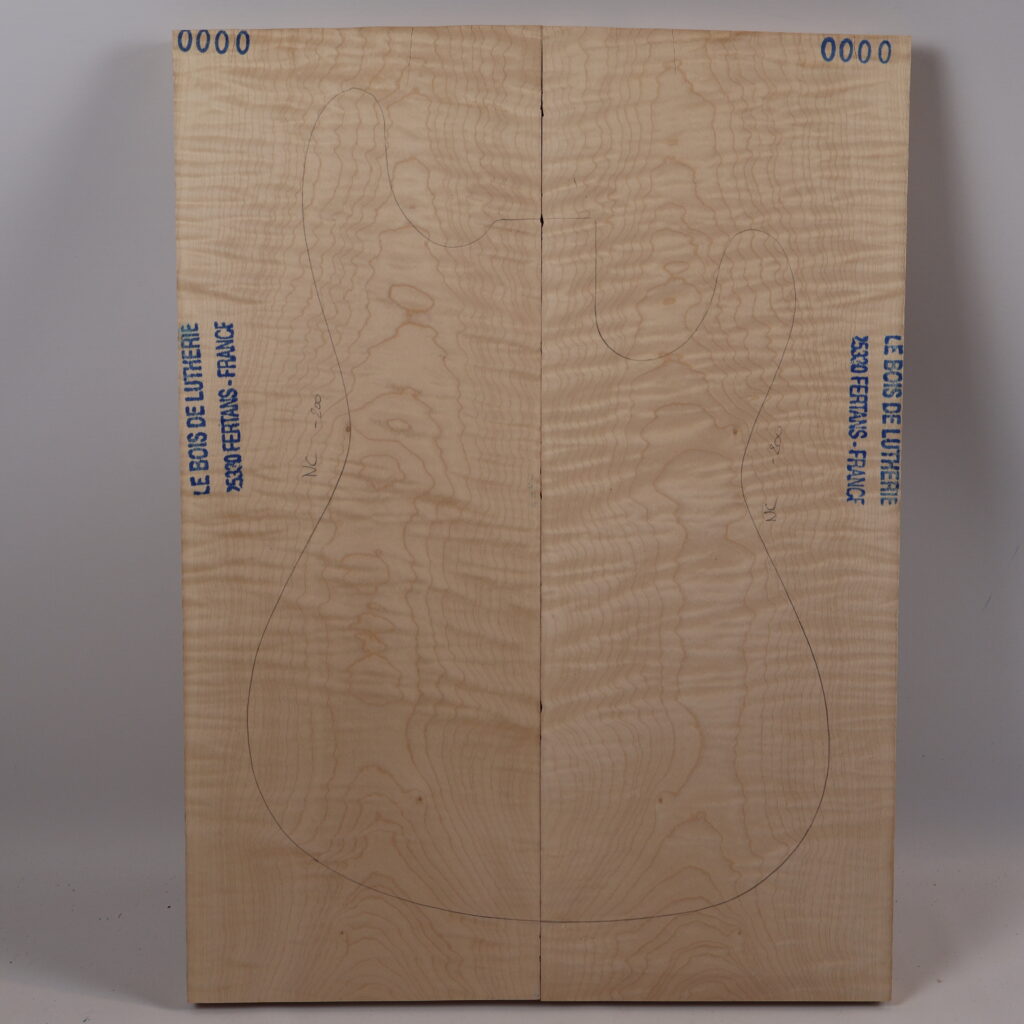 Table guitare électrique érable ondé 1S – 20 mm NC-200