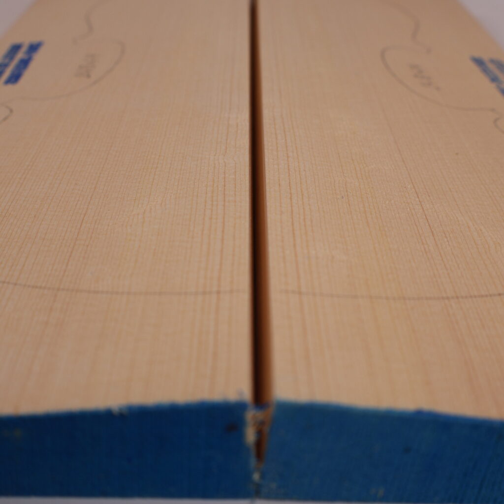 Table violon épicéa 1A 24B47