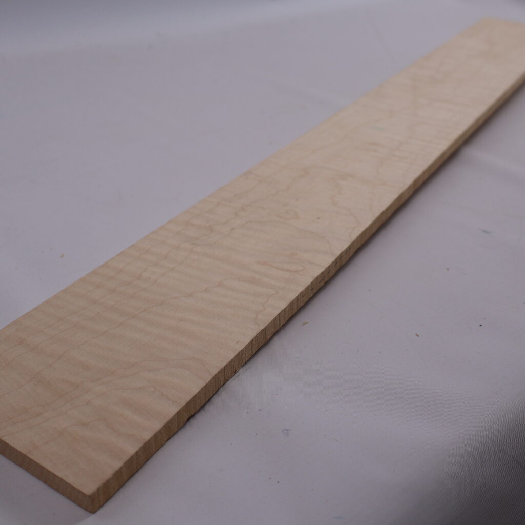 Touche basse érable ondé  sur couche 1S – 26.10