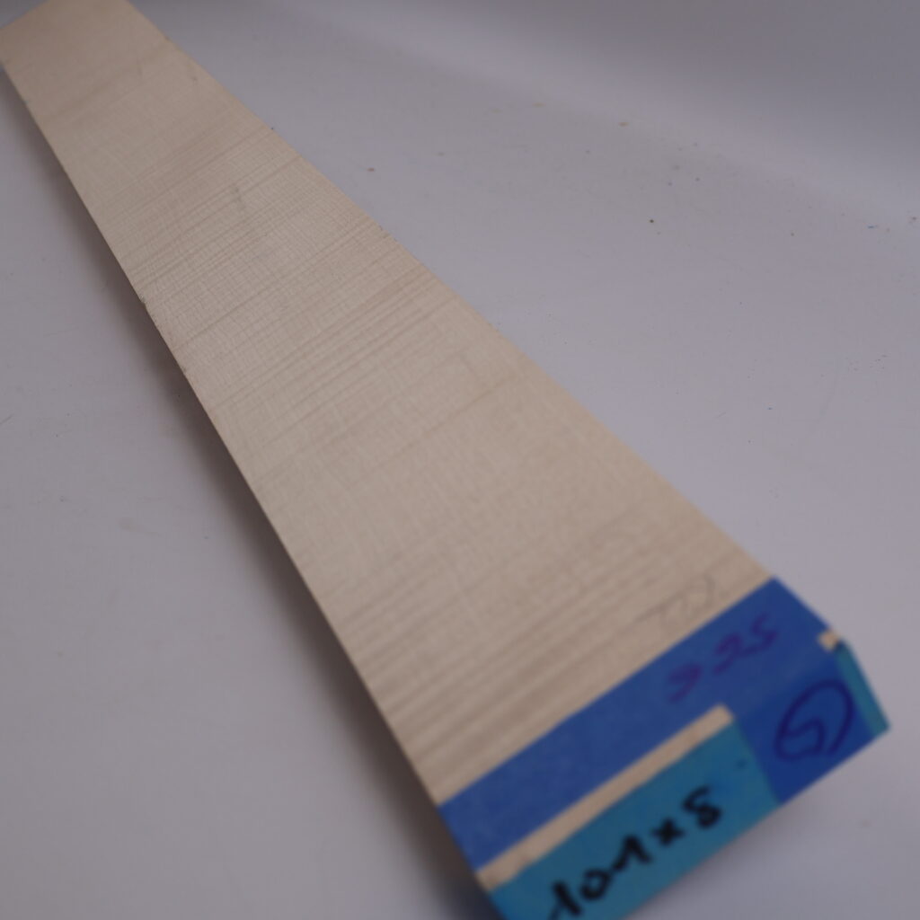 Manche guitare érable ondé 1S 101x8x2.5cm sur quartier – K22