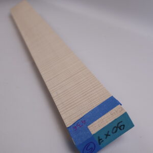 Photo produit Manche guitare érable ondé 1S 90x7x2.5cm sur quartier – C19