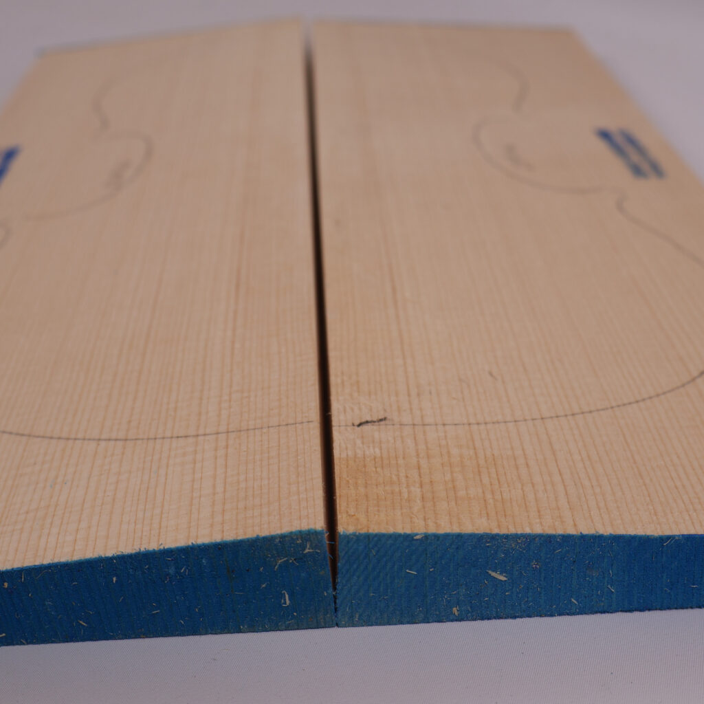 Table alto épicéa 1B 23P16