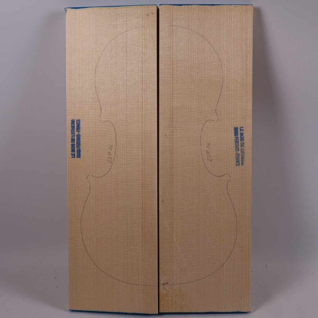 Table alto épicéa 1B 23P16