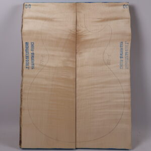 Photo produit Table guitare électrique érable ondé 1A – 20 mm B23-8