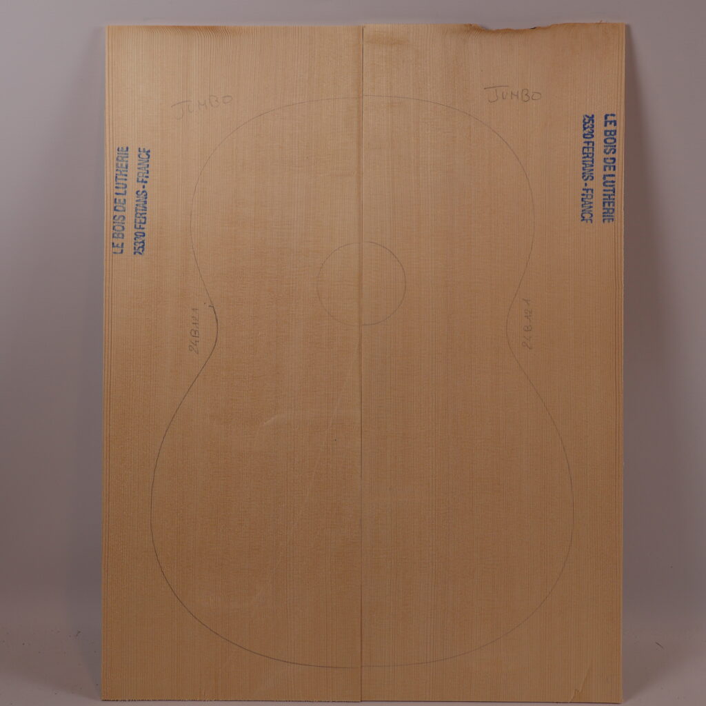 Table guitare jumbo épicéa 1B 24B121