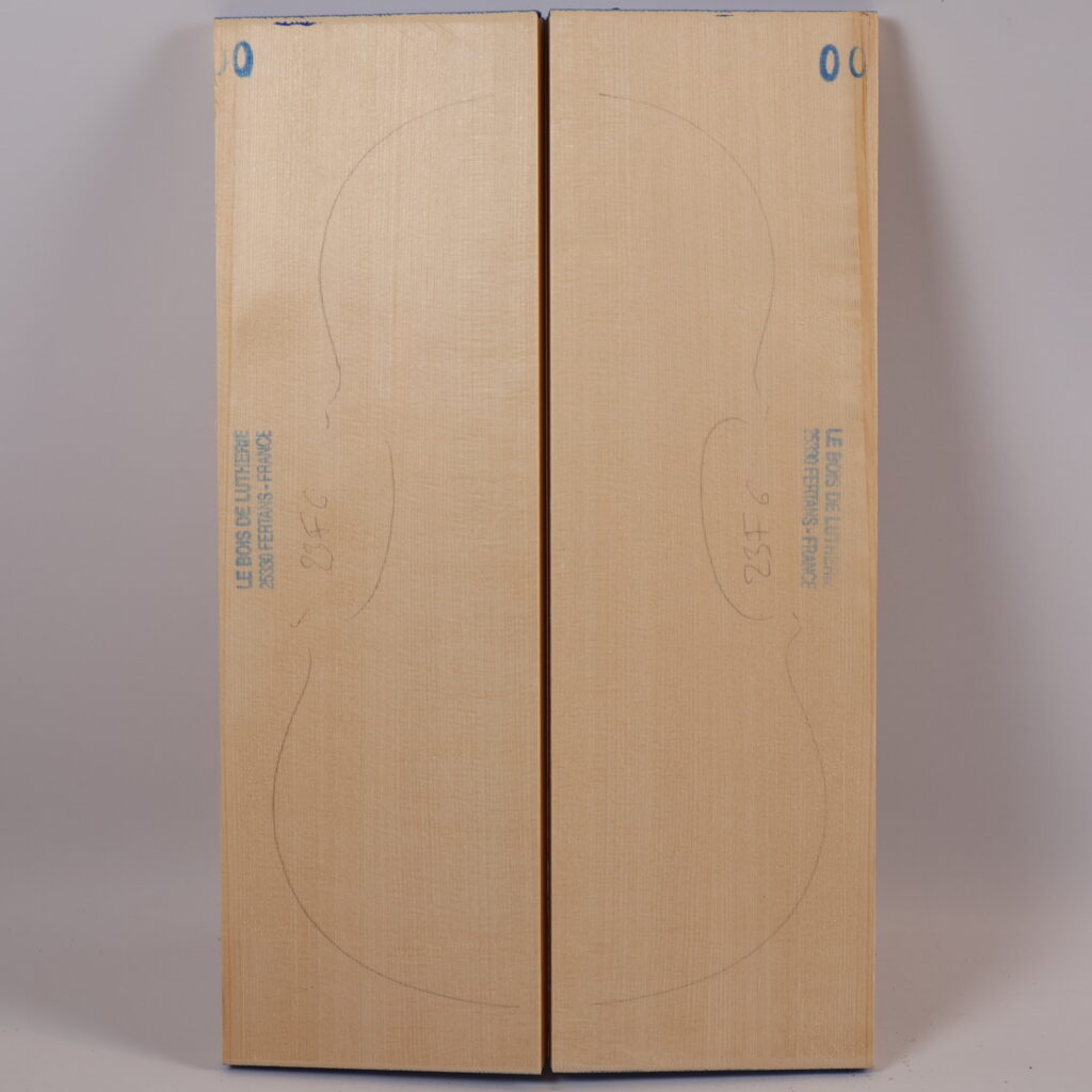 Table violon épicéa 1A 23F6