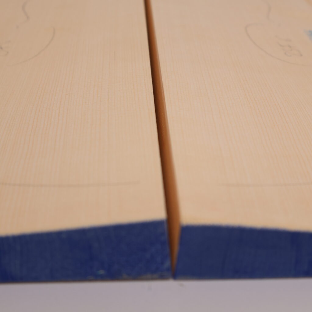 Table violon épicéa 1A 23F6