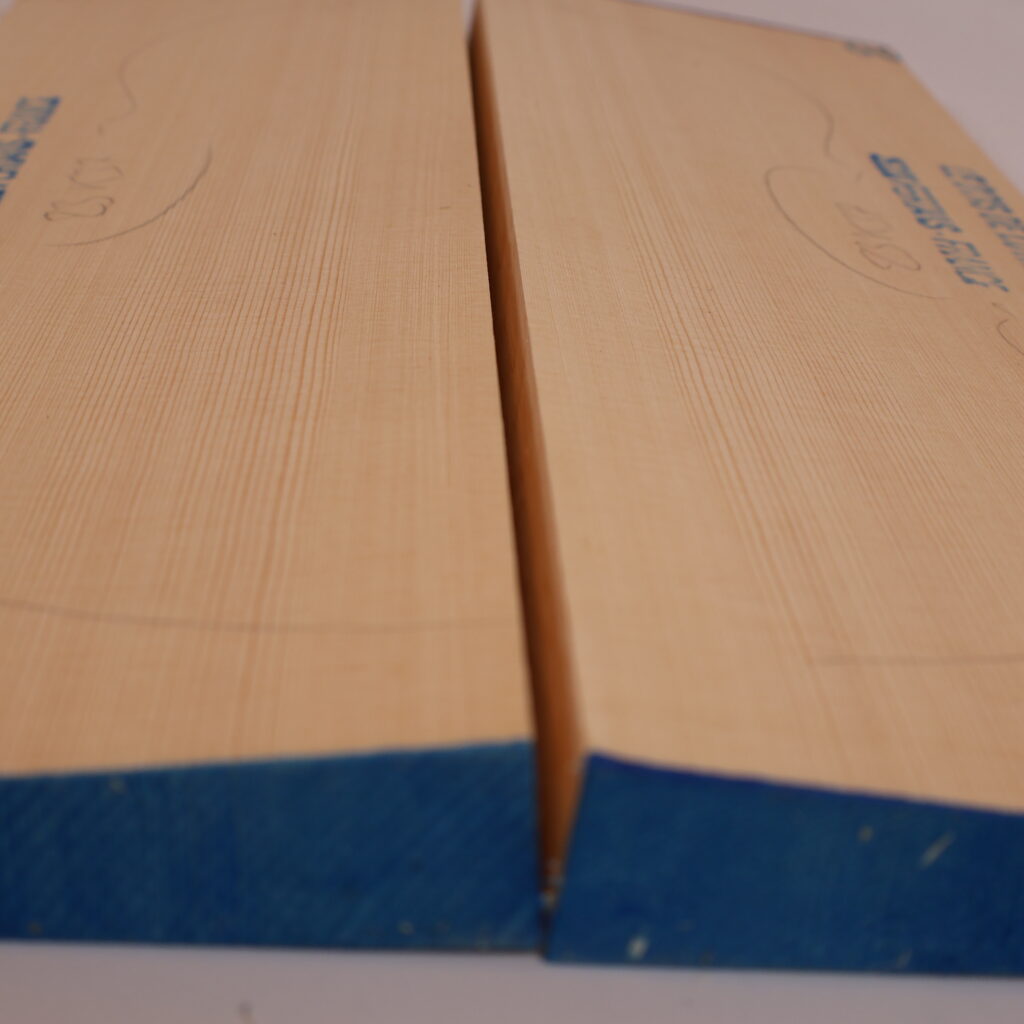 Table violon épicéa 1A 23K37