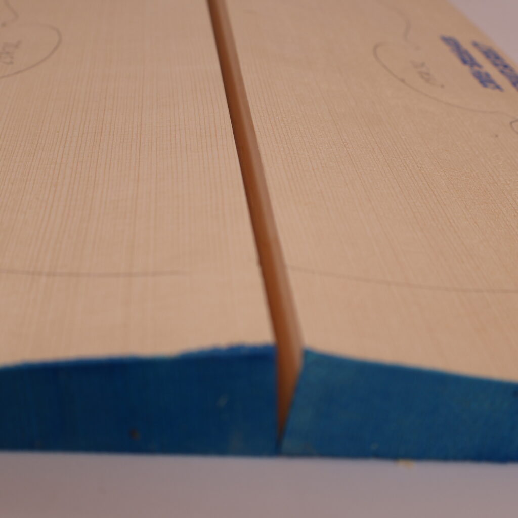Table alto épicéa 1S 25A32