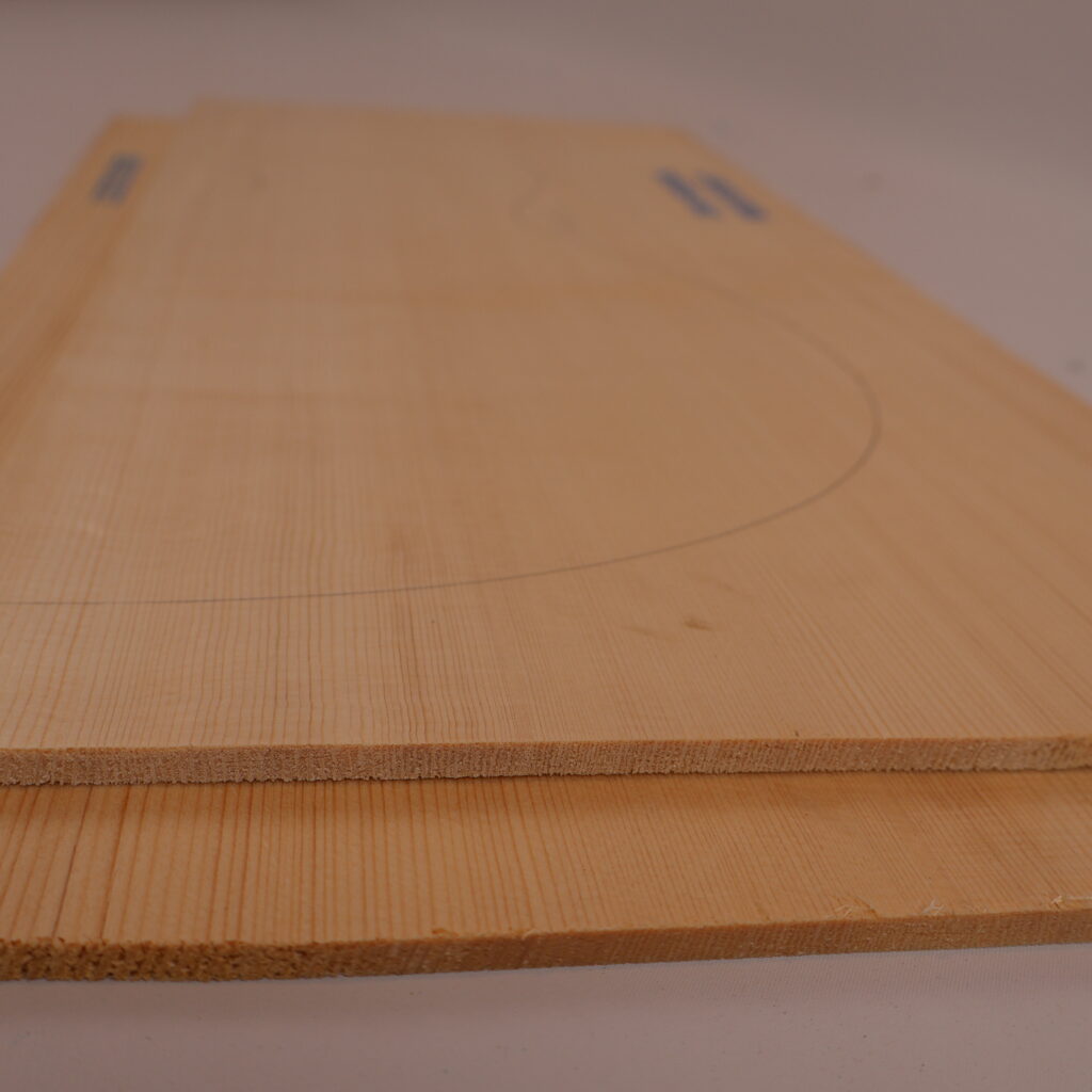 Table guitare jumbo épicéa 1B 24D55
