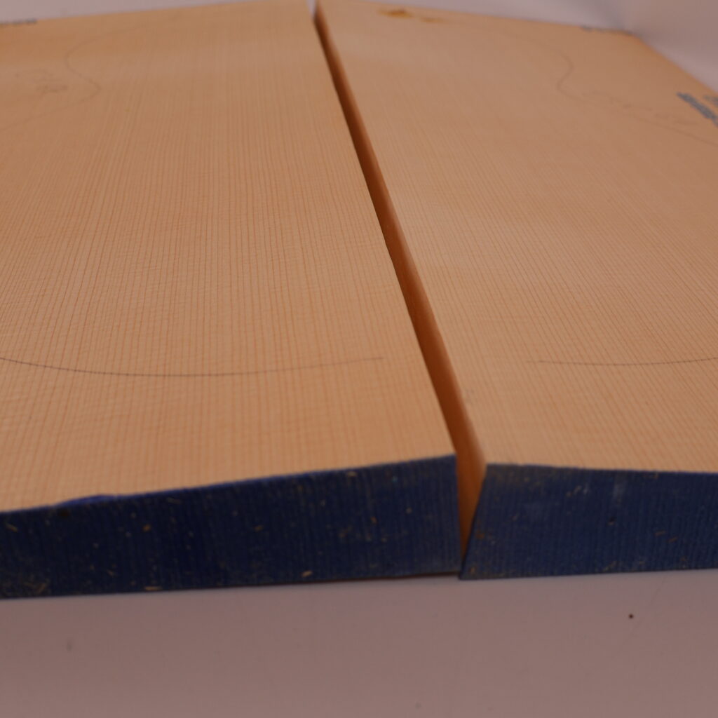 Table guitare archtop 17&Prime; 1S – 23P67