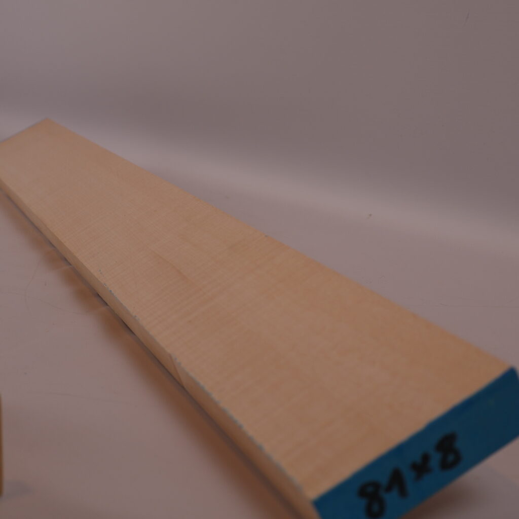 Manche guitare érable ondé 1A 81x8x2.5cm sur quartier B22