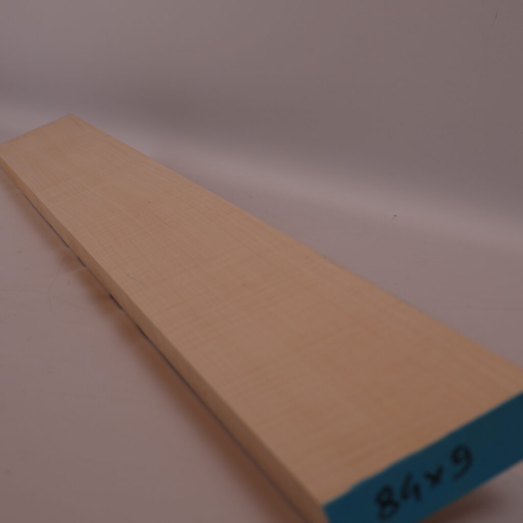 Manche guitare érable ondé 1A 84x9x2.5cm sur quartier H23
