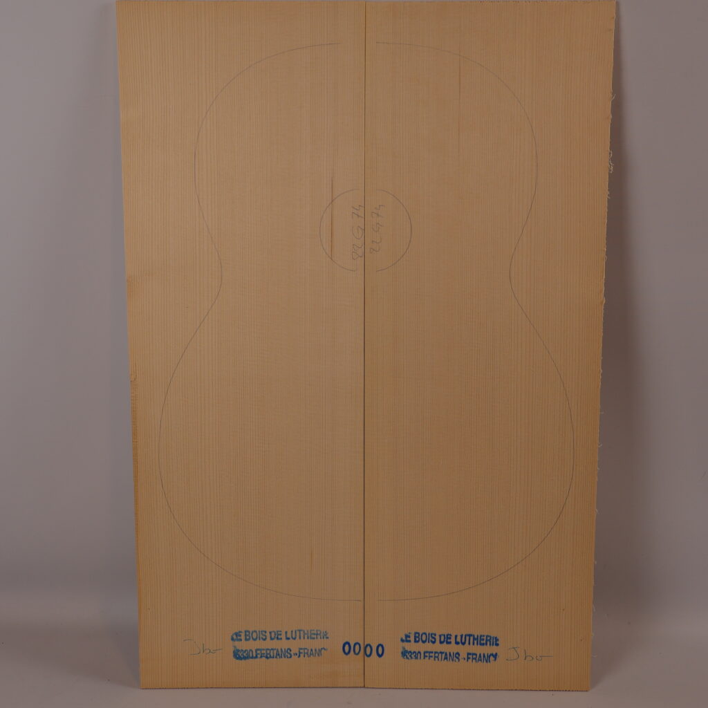 Table guitare jumbo épicéa 1A 22G74