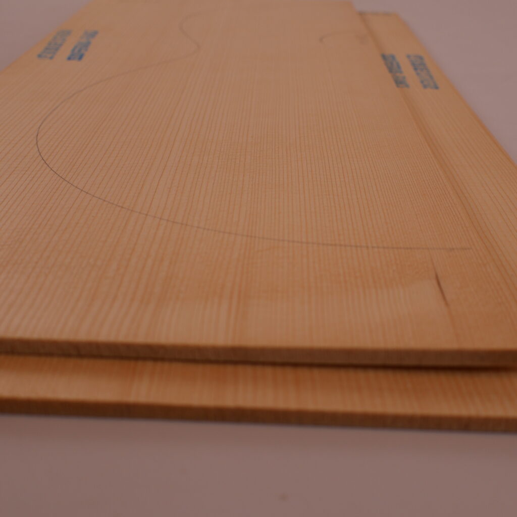 Table guitare jumbo épicéa 1S 23P49