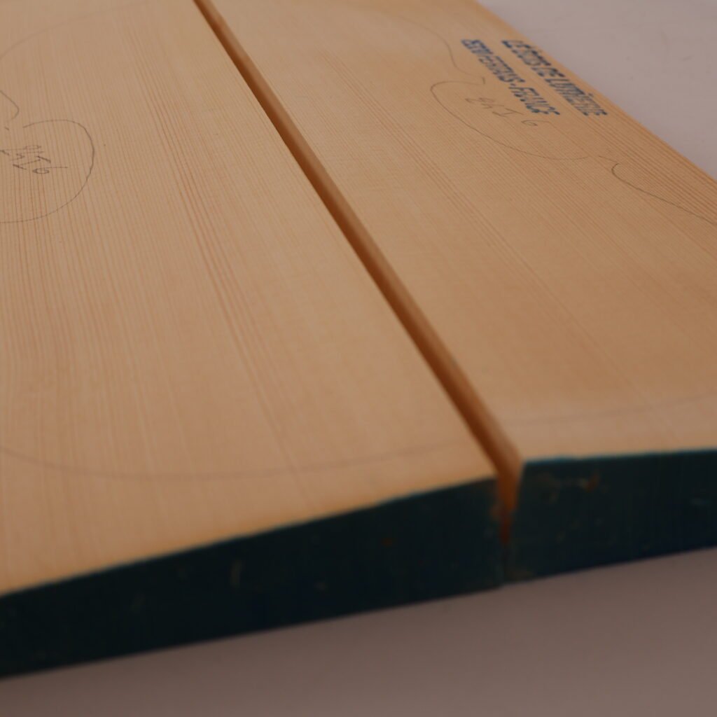 Table violon épicéa 1B 24I6